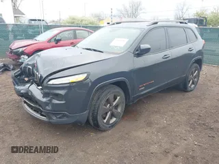 2016 Jeep Cherokee Latitude with VIN 1C4PJMCB6GW301105, listed as a IAAI auction lot 42045795 with 105,758 mi miles and . Bid and sale history available at carsss.com. Image 17.