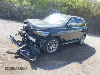 2020 BMW X5 xDrive40i with VIN 5UXCR6C03L9B42670, listed as a IAAI auction lot 41977126 with Not provided miles and . Bid and sale history available at DreamBid. Image 19.