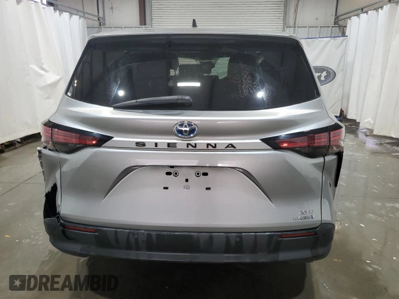 2021 Toyota Sienna XLE z VIN 5TDYRKEC5MS054064, wystawiony jako Copart lot #47661915 z przebiegiem 42 050 mil mil oraz Czysty tytuł • Clean title. Historia ofert i sprzedaży dostępna na DreamBid. Obrazek 6.