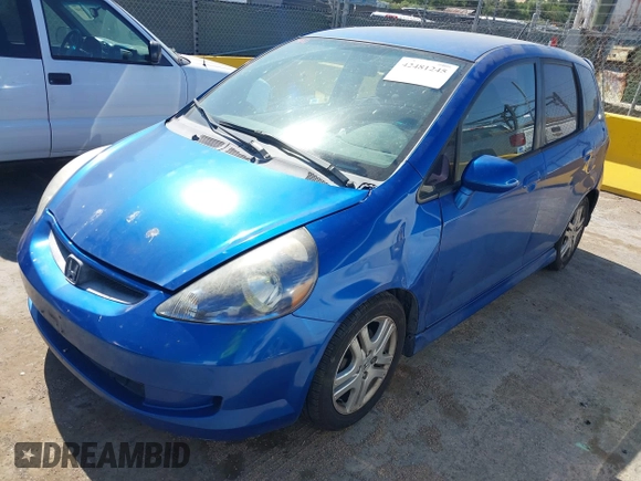 2007 Honda Fit Sport with VIN JHMGD386X7S036286, listed as a IAAI auction lot 42481245 with 172,055 mi miles and . Bid and sale history available at DreamBid. Image 2.