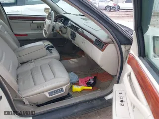 1996 Cadillac DeVille with VIN 1G6KD52Y9TU305784, listed as a IAAI auction lot 41933737 with 92,493 mi miles. Bid and sale history available at carsss.com. Image 5.