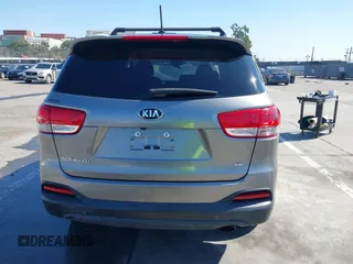 2018 Kia Sorento LX V6 with VIN 5XYPGDA57JG344609, listed as a IAAI auction lot 41626989 with 1 mi miles. Bid and sale history available at carsss.com. Image 16.