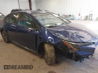 2020 Toyota Corolla SE with VIN JTDS4RCE1LJ017106, listed as a IAAI auction lot 41883346 with 35,864 mi miles. Bid and sale history available at carsss.com. Image 1.