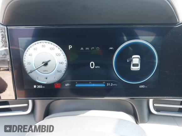 2025 Hyundai Elantra SEL Convenience with VIN KMHLS4DG0SU985915, listed as a IAAI auction lot 42111123 with 680 mi miles and . Bid and sale history available at DreamBid. Image 7.