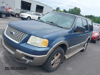 2004 Ford Expedition Eddie Bauer z VIN 1FMFU17L34LA52405, wystawiony jako IAAI lot #42471555 z przebiegiem 349 322 mil mil oraz . Historia ofert i sprzedaży dostępna na DreamBid. Obrazek 2.