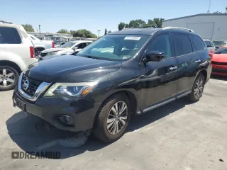 2017 Nissan Pathfinder SV z VIN 5N1DR2MM8HC624070, wystawiony jako Copart lot #61310965 z przebiegiem 92 624 mil mil oraz Szkoda całkowita • Salvage title. Historia ofert i sprzedaży dostępna na DreamBid. Obrazek 1.