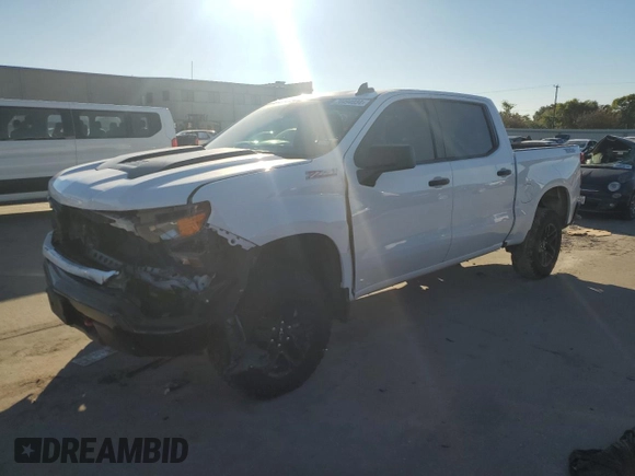 2022 Chevrolet Silverado 1500 Custom Trail Boss with VIN 3GCPDCED5NG682182, listed as a Copart auction lot 70494034 with Not Provided miles and Salvage Title. Bid and sale history available at DreamBid. Image 1.