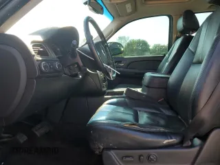 2007 Chevrolet Avalanche 1LT with VIN 3GNFK12307G266813, listed as a Copart auction lot 62402125 with 322,835 mi miles and Clean title. Bid and sale history available at DreamBid. Image 7.