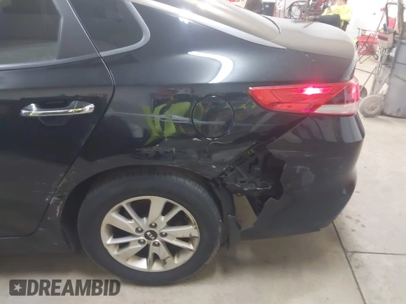 2017 Kia Optima LX with VIN 5XXGT4L3XHG152865, listed as a IAAI auction lot 41730165 with 150,877 mi miles. Bid and sale history available at carsss.com. Image 18.