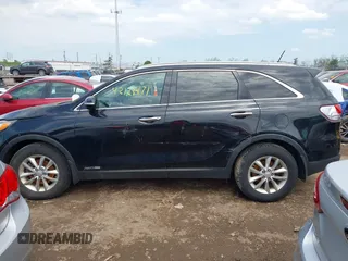 2016 Kia Sorento LX with VIN 5XYPGDA5XGG168325, listed as a IAAI auction lot 42123471 with 267,254 mi miles. Bid and sale history available at carsss.com. Image 14.