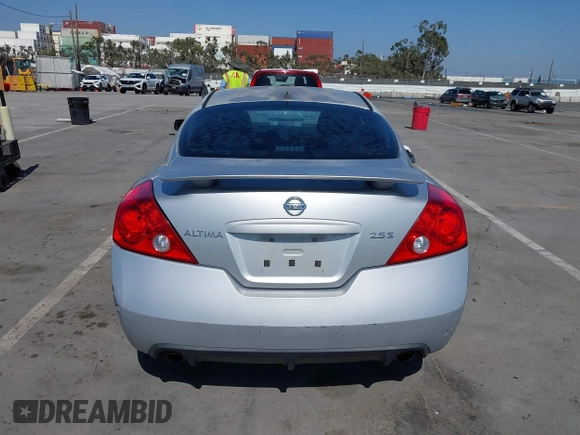 2009 Nissan Altima S z VIN 1N4AL24E59C192627, wystawiony jako IAAI lot #42359727 z przebiegiem 93 316 mil mil oraz . Historia ofert i sprzedaży dostępna na DreamBid. Obrazek 16.