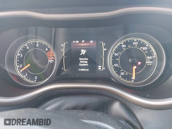 2016 Jeep Cherokee Latitude with VIN 1C4PJMCB7GW304109, listed as a IAAI auction lot 41330879 with 114,503 mi miles. Bid and sale history available at carsss.com. Image 7.