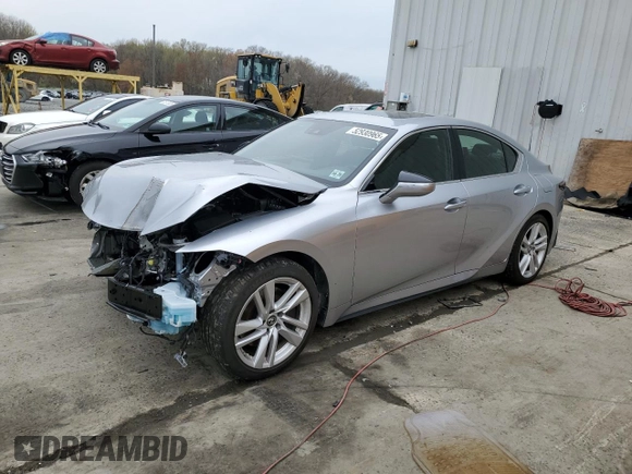 2021 Lexus IS 300 z VIN JTHCA1D26M5117150, wystawiony jako Copart lot #52930965 z przebiegiem 16 858 mil mil oraz Szkoda całkowita • Salvage title. Historia ofert i sprzedaży dostępna na DreamBid. Obrazek 1.
