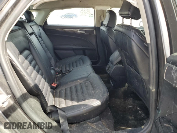 2020 Ford Fusion SEL z VIN 3FA6P0CD8LR138190, wystawiony jako Copart lot #49266445 z przebiegiem 145 381 mil mil oraz Szkoda całkowita • Salvage title. Historia ofert i sprzedaży dostępna na DreamBid. Obrazek 10.