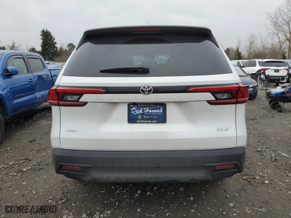 2024 Toyota Grand Highlander XLE with VIN 5TDAAAB52RS054216, listed as a Copart auction lot 46365855 with 0 mi miles and Salvage Title. Bid and sale history available at carsss.com. Image 6.