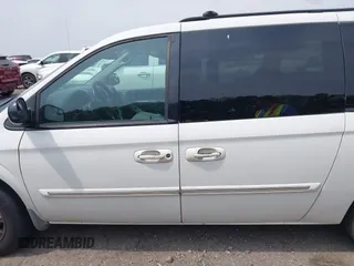 2006 Chrysler Town & Country Touring with VIN 2A4GP54L46R859144, listed as a IAAI auction lot 42037427 with 265,354 mi miles and . Bid and sale history available at DreamBid. Image 13.
