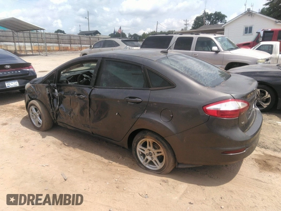 2018 Ford Fiesta SE z VIN 3FADP4BJ6JM126135, wystawiony jako IAAI lot #42503766 z przebiegiem 14 836 mil mil oraz . Historia ofert i sprzedaży dostępna na DreamBid. Obrazek 3.