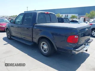 2001 Ford F-150 XLT с VIN 1FTRW07671KC48137, выставлен на аукционе IAAI как лот 42448229 с пробегом 107 306 миль миль и . История ставок и продаж доступна на DreamBid. Изображение 3.