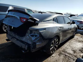 2016 Nissan Maxima SV z VIN 1N4AA6AP0GC421960, wystawiony jako Copart lot #52119425 z przebiegiem 206 975 mil mil oraz Szkoda całkowita • Salvage title. Historia ofert i sprzedaży dostępna na DreamBid. Obrazek 3.
