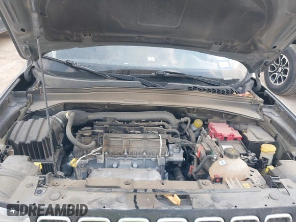 2021 Jeep Renegade Latitude with VIN ZACNJCBB7MPN27999, listed as a IAAI auction lot 42149700 with 32,566 mi miles and . Bid and sale history available at DreamBid. Image 10.