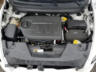 2016 Jeep Cherokee Limited z VIN 1C4PJMDSXGW252280, wystawiony jako Copart lot #55637295 z przebiegiem 97 802 mil mil oraz Szkoda całkowita • Salvage title. Historia ofert i sprzedaży dostępna na DreamBid. Obrazek 12.