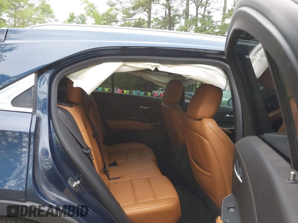 2019 Cadillac XT4 FWD Premium Luxury with VIN 1GYFZCR46KF163883, listed as a IAAI auction lot 42403733 with 80,275 mi miles and . Bid and sale history available at DreamBid. Image 8.