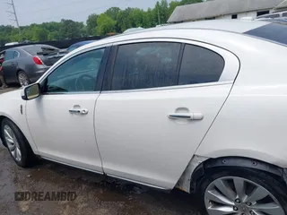 2013 Lincoln MKS with VIN 1LNHL9DK6DG600928, listed as a IAAI auction lot 42502424 with 194,015 mi miles and . Bid and sale history available at DreamBid. Image 14.