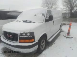 2018 GMC Savana Cargo with VIN 1GTW7AFG6J1902874, listed as a IAAI auction lot 41074511 with 70,760 mi miles. Bid and sale history available at carsss.com. Image 2.