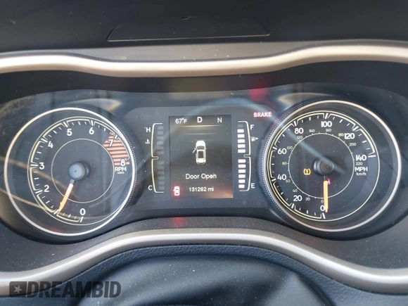 2016 Jeep Cherokee Latitude z VIN 1C4PJMCS2GW331492, wystawiony jako IAAI lot #41747216 z przebiegiem 131 262 mil mil oraz . Historia ofert i sprzedaży dostępna na DreamBid. Obrazek 7.