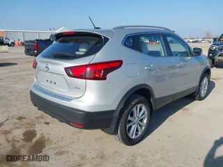 2018 Nissan Rogue Sport SV with VIN JN1BJ1CP4JW107378, listed as a IAAI auction lot 41519648 with 88,585 mi miles. Bid and sale history available at carsss.com. Image 4.