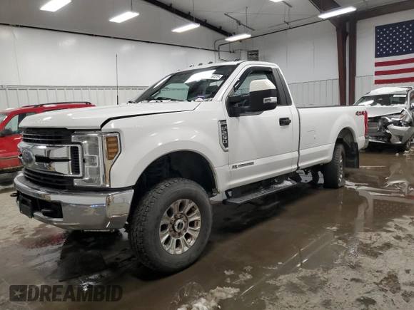 2019 Ford F-250 XLT с VIN 1FTBF2BT9KEC94076, выставлен на аукционе Copart как лот 44670025 с пробегом 120 824 миль миль и Списание • Salvage title. История ставок и продаж доступна на DreamBid. Изображение 1.