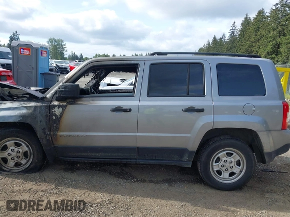 2017 Jeep Patriot Sport z VIN 1C4NJPBB8HD202955, wystawiony jako IAAI lot #42268714 z przebiegiem Nie podano mil oraz . Historia ofert i sprzedaży dostępna na DreamBid. Obrazek 13.