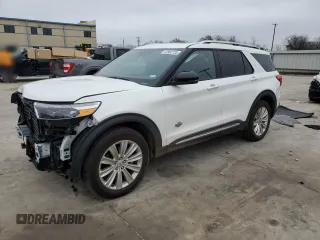 2023 Ford Explorer King Ranch z VIN 1FM5K8LCXPGB15819, wystawiony jako Copart lot #42962735 z przebiegiem 4 961 mil mil oraz Szkoda całkowita • Salvage title. Historia ofert i sprzedaży dostępna na DreamBid. Obrazek 1.