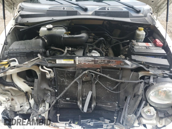 2005 Jeep Liberty Limited with VIN 1J8GL58K95W626135, listed as a Copart auction lot 62743495 with 139,029 mi miles and Salvage title. Bid and sale history available at DreamBid. Image 12.