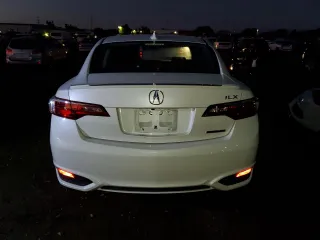 2018 Acura ILX Special Edition with VIN 19UDE2F4XJA007768, listed as a Copart auction lot 71314332 with 42,257 mi miles. Bid and sale history available at carsss.com. Image 6.