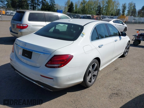 2019 Mercedes-Benz E-Class E 300 with VIN WDDZF4KBXKA592814, listed as a IAAI auction lot 42034883 with 1 mi miles. Bid and sale history available at carsss.com. Image 4.