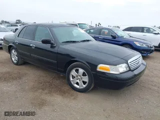 2011 Ford Crown Victoria LX with VIN 2FABP7EV0BX147267, listed as a IAAI auction lot 42052728 with 177,034 mi miles. Bid and sale history available at carsss.com. Image 1.