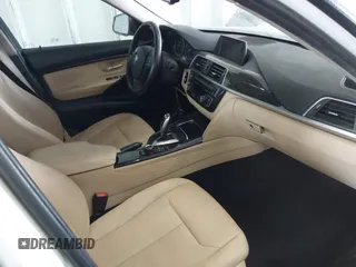 2018 BMW 3 Series 320i with VIN WBA8A9C57JAH13937, listed as a IAAI auction lot 41979917 with 268,115 mi miles. Bid and sale history available at carsss.com. Image 5.