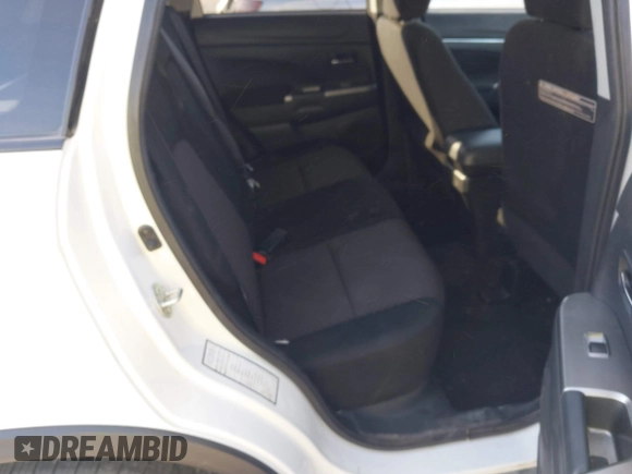 2018 Mitsubishi Outlander Sport ES 2.0 with VIN JA4AR3AU1JZ018060, listed as a IAAI auction lot 40712329 with 118,852 mi miles. Bid and sale history available at carsss.com. Image 8.