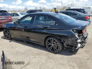 2022 BMW 3 Series 330i xDrive z VIN 3MW5R7J04N8C48281, wystawiony jako Copart lot #53511495 z przebiegiem 24 542 mil mil oraz Czysty tytuł • Clean title. Historia ofert i sprzedaży dostępna na DreamBid. Obrazek 2.