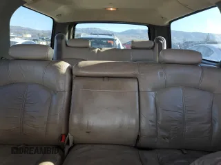 2002 Chevrolet Suburban Z71 with VIN 3GNFK16T52G274926, listed as a Copart auction lot 88449475 with 260,929 mi miles and Salvage Title. Bid and sale history available at carsss.com. Image 10.