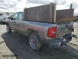2007 Chevrolet Silverado 1500 LT w/1LT with VIN 1GCEC14067Z638725, listed as a Copart auction lot 49647525 with 510,313 mi miles and Clean Title. Bid and sale history available at carsss.com. Image 2.