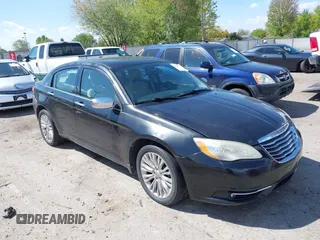 2011 Chrysler 200 Limited with VIN 1C3BC2FG5BN504473, listed as a IAAI auction lot 42149762 with 146,391 mi miles. Bid and sale history available at carsss.com. Image 1.