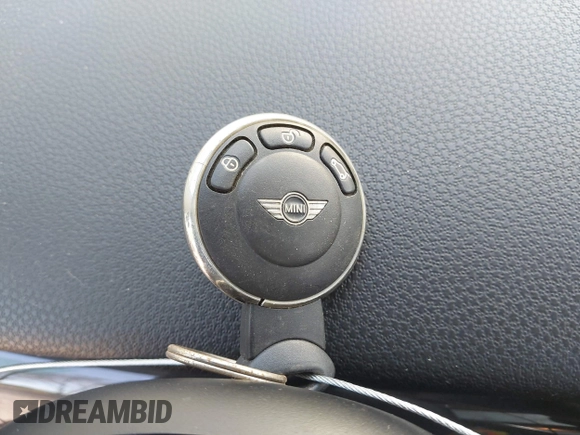 2010 MINI Hardtop S with VIN WMWMF7C58ATX45365, listed as a IAAI auction lot 42035404 with 26,393 mi miles and . Bid and sale history available at DreamBid. Image 11.
