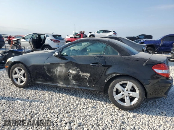 2008 Mercedes-Benz SLK 280 with VIN WDBWK54F88F188628, listed as a Copart auction lot 75885594 with 101,940 mi miles and Salvage Title. Bid and sale history available at DreamBid. Image 2.