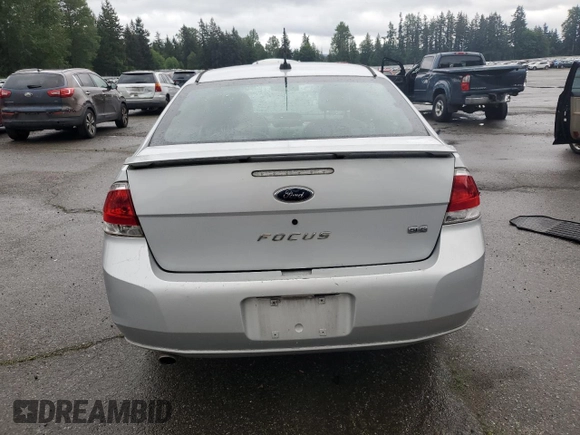 2008 Ford Focus SE z VIN 1FAHP33NX8W147139, wystawiony jako Copart lot #57520415 z przebiegiem 151 852 mil mil oraz Szkoda całkowita • Salvage title. Historia ofert i sprzedaży dostępna na DreamBid. Obrazek 6.