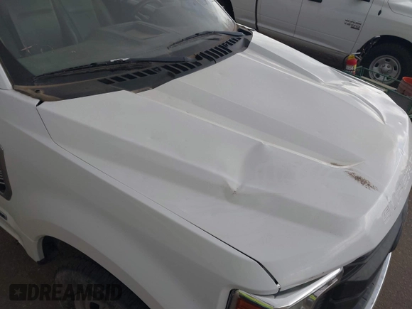 2017 Ford F-350 XL with VIN 1FT7W3AT2HED28252, listed as a IAAI auction lot 41722914 with Not Provided miles and . Bid and sale history available at DreamBid. Image 6.