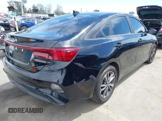 2022 Kia Forte LXS with VIN 3KPF24AD3NE450379, listed as a IAAI auction lot 42014796 with 109,296 mi miles. Bid and sale history available at carsss.com. Image 4.