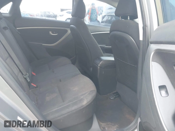 2017 Hyundai Elantra z VIN KMHD35LH9HU377031, wystawiony jako IAAI lot #41762312 z przebiegiem Nie podano mil oraz . Historia ofert i sprzedaży dostępna na DreamBid. Obrazek 8.