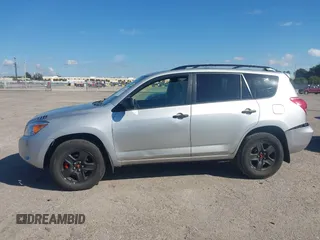 2007 Toyota RAV4 with VIN JTMBK33V476016205, listed as a IAAI auction lot 41685885 with 224,811 mi miles. Bid and sale history available at carsss.com. Image 14.